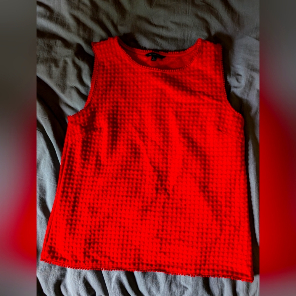 Banana Republic size large tank top with open back